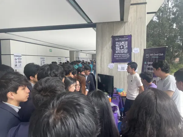Los 4 Fantásticos de AWS — foto 3
