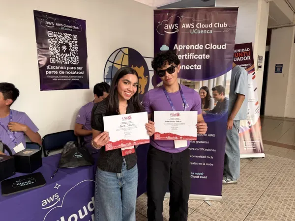 AWS Club en FLISol — foto 8