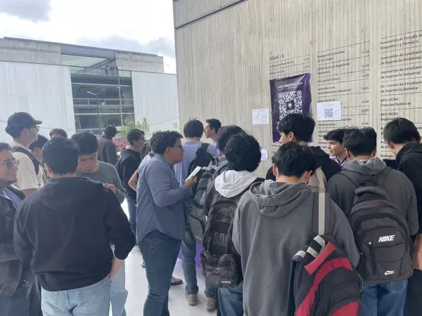 Introducción a AWS — Yachana Day UCuenca — foto 17