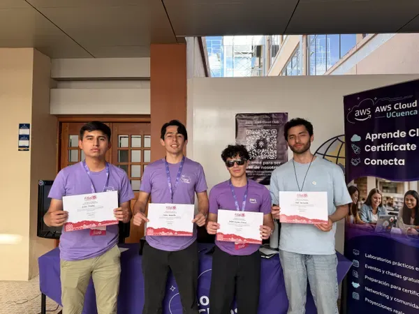 AWS Club en FLISol — foto 18