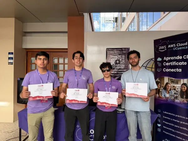 AWS Club en FLISol — foto 19