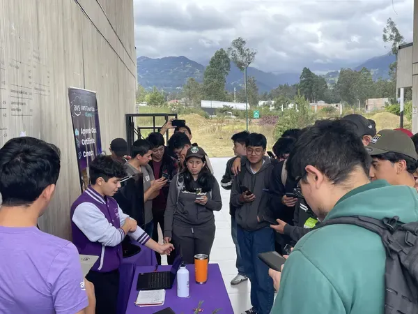 Introducción a AWS — Yachana Day UCuenca — foto 22