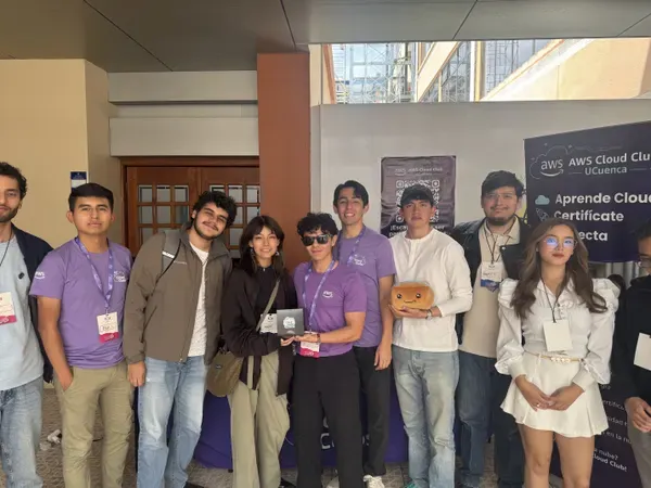 AWS Club en FLISol — foto 35