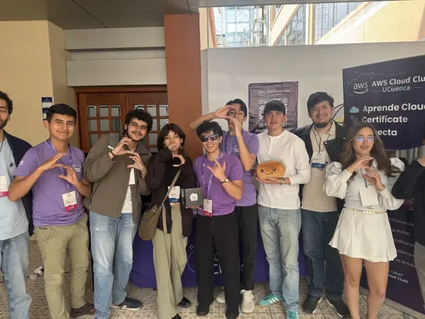 AWS Club en FLISol — foto 39